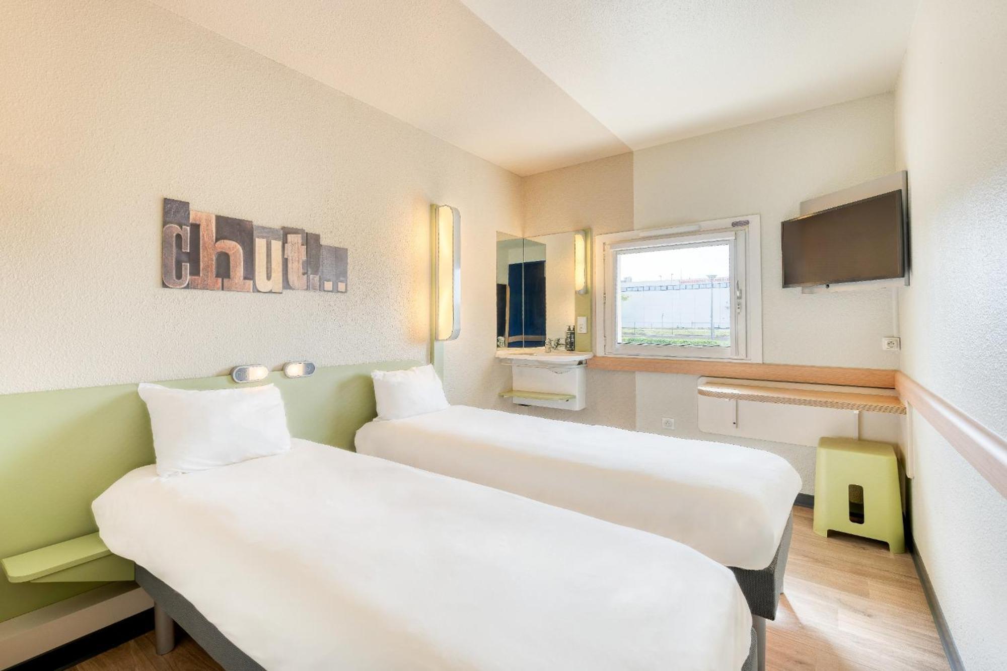 Ibis Budget Versailles - Трап Екстер'єр фото